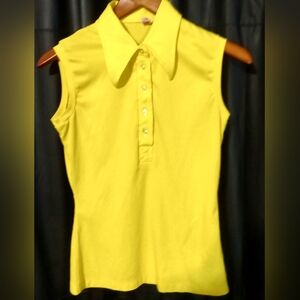 Women's vintage 70s, spiky collar, yellow Sleevless.shirt.large